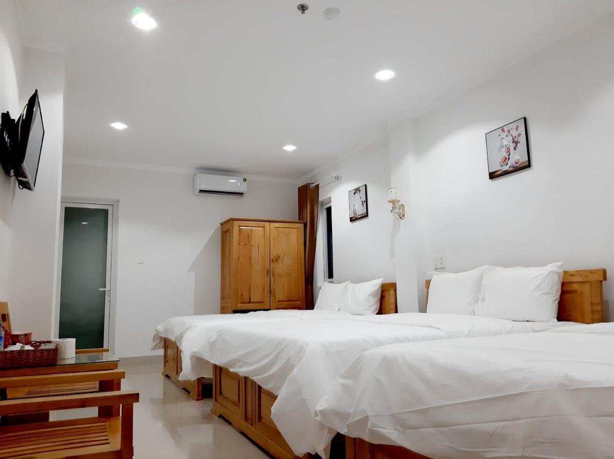 Minh Manh Hotel 2 Плейку Экстерьер фото